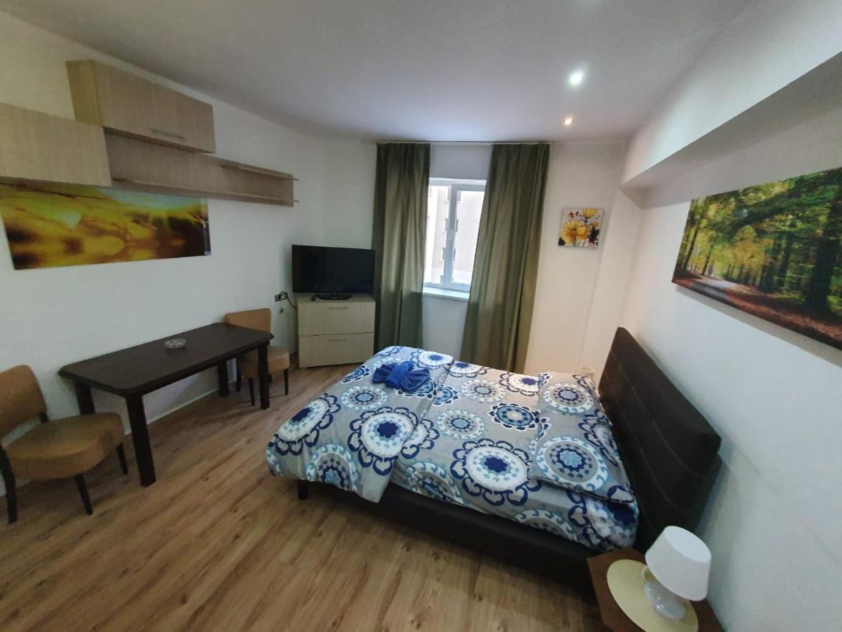 Cataleya Suites Aparthotel Bukarest Kültér fotó