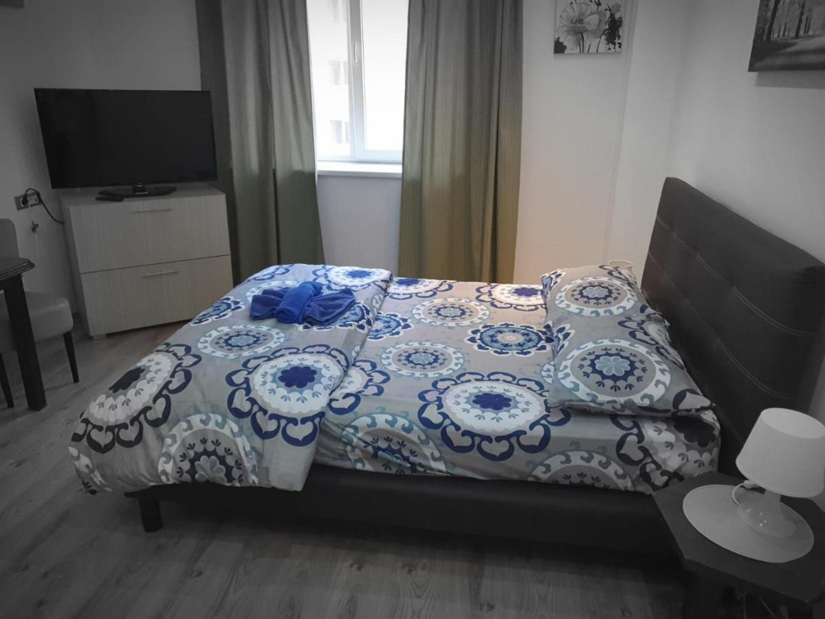 Cataleya Suites Aparthotel Bukarest Kültér fotó