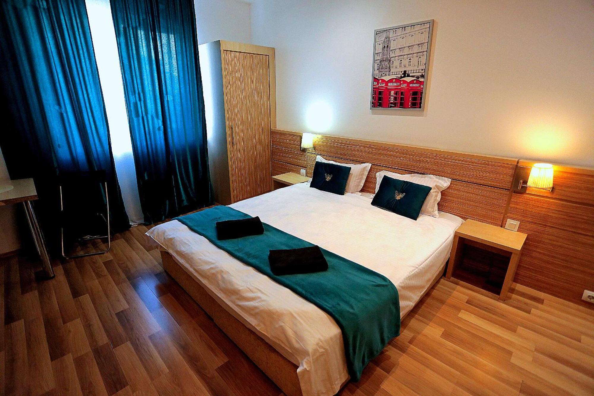Cataleya Suites Aparthotel Bukarest Kültér fotó