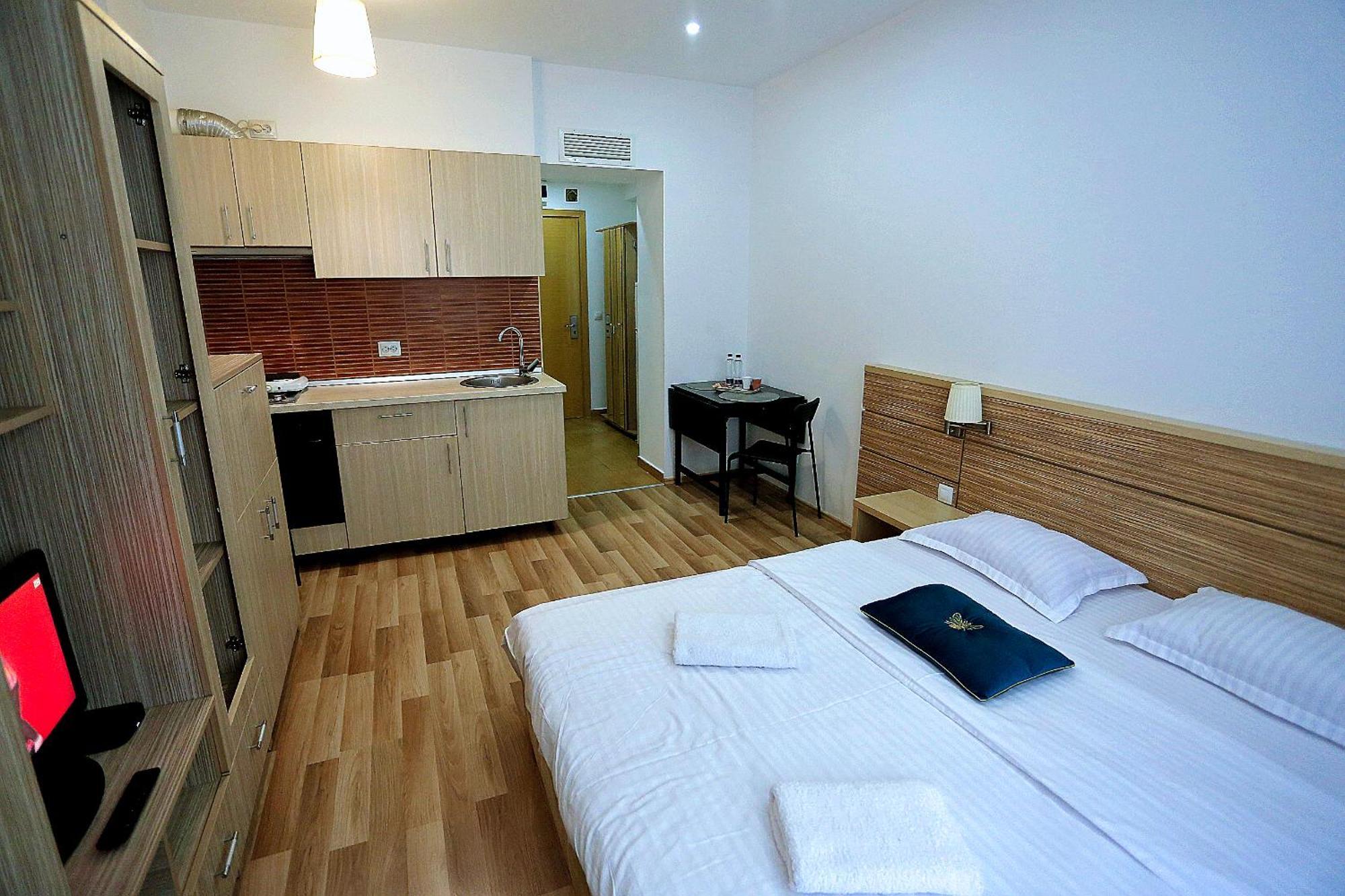 Cataleya Suites Aparthotel Bukarest Kültér fotó