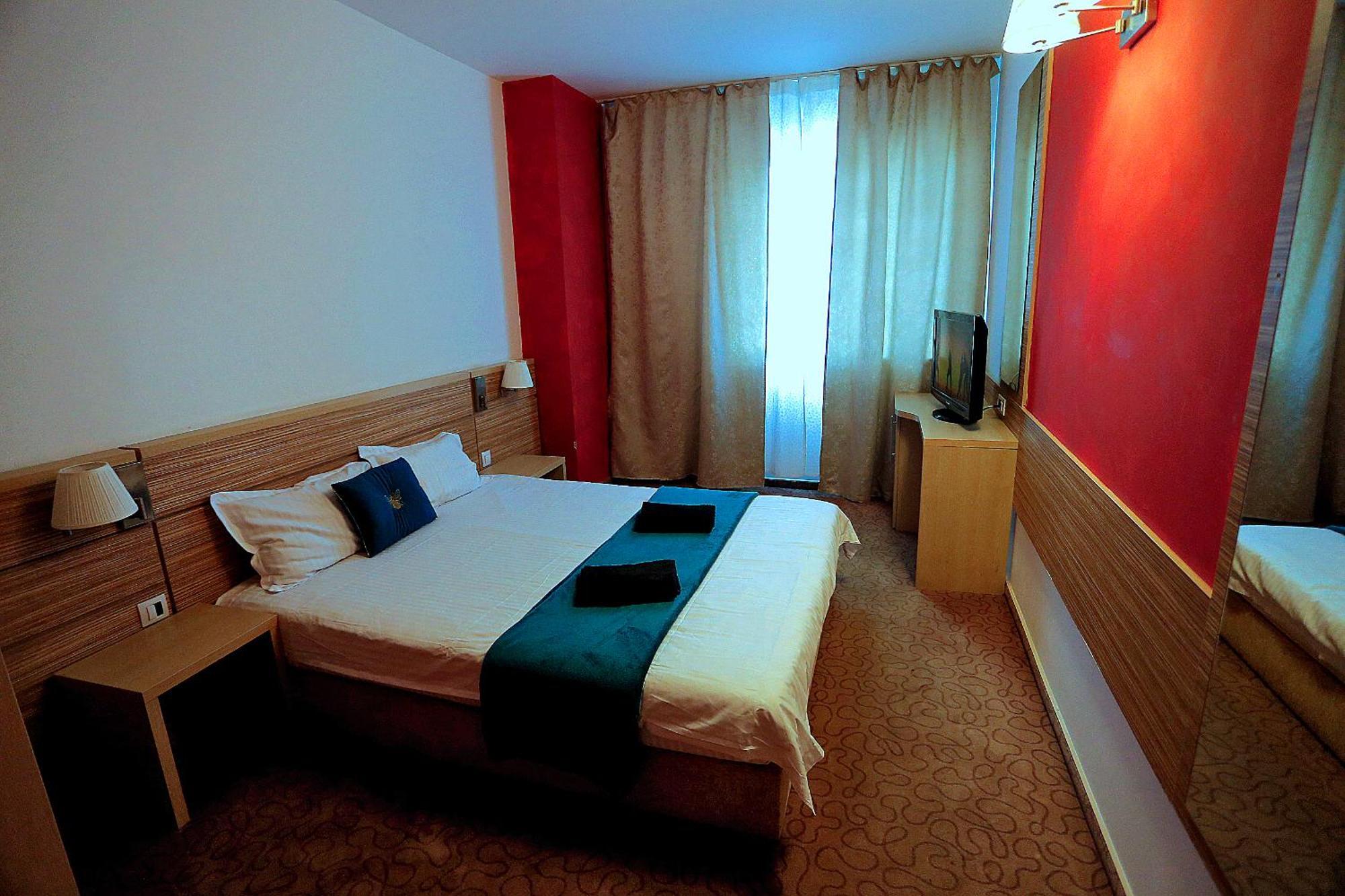 Cataleya Suites Aparthotel Bukarest Kültér fotó